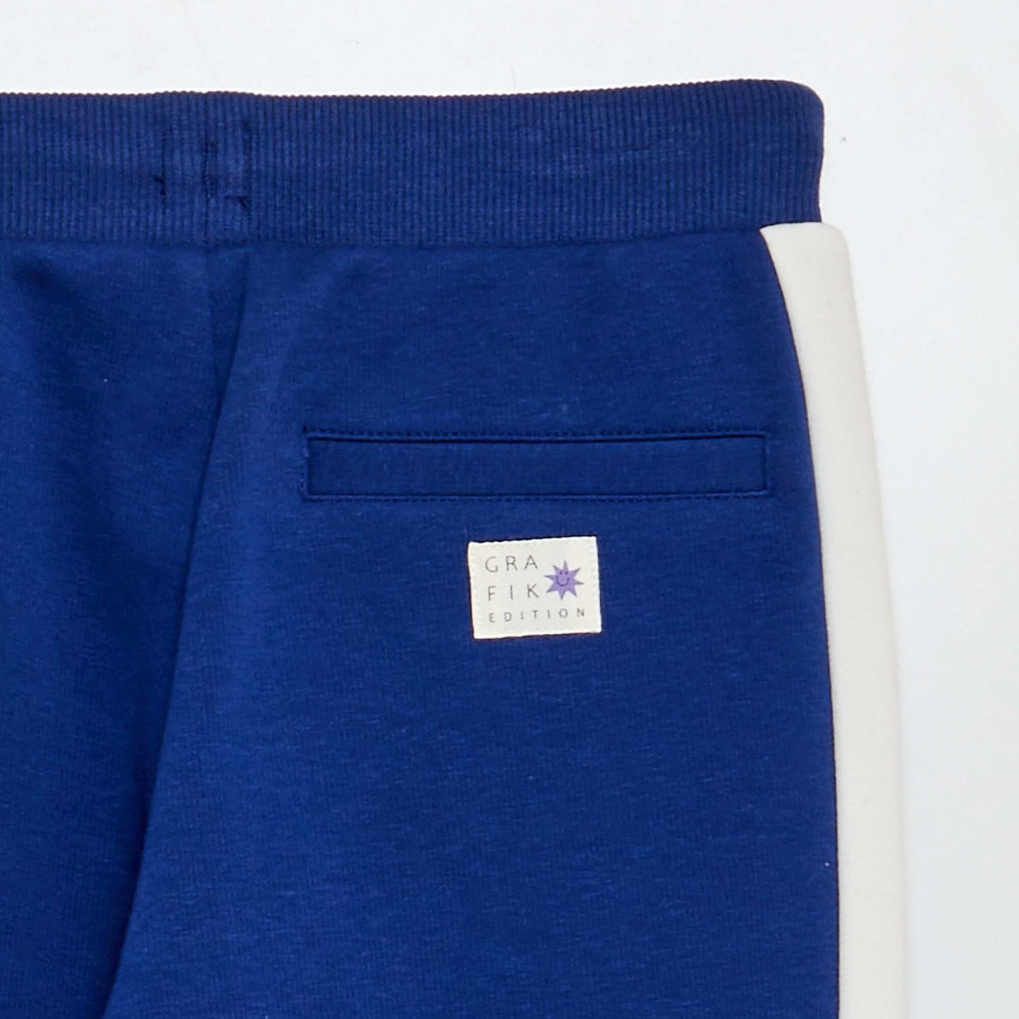 CHF18 blue