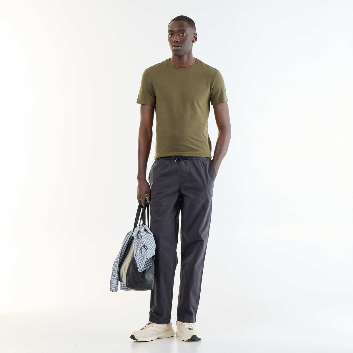 Bluzë me mëngë të shkurtra Slim-Fit