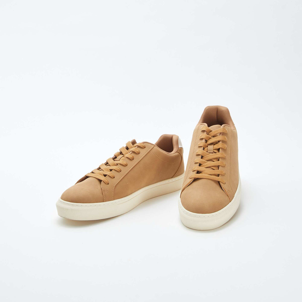 Sneakers me teksturë e shkurtra CAMEL