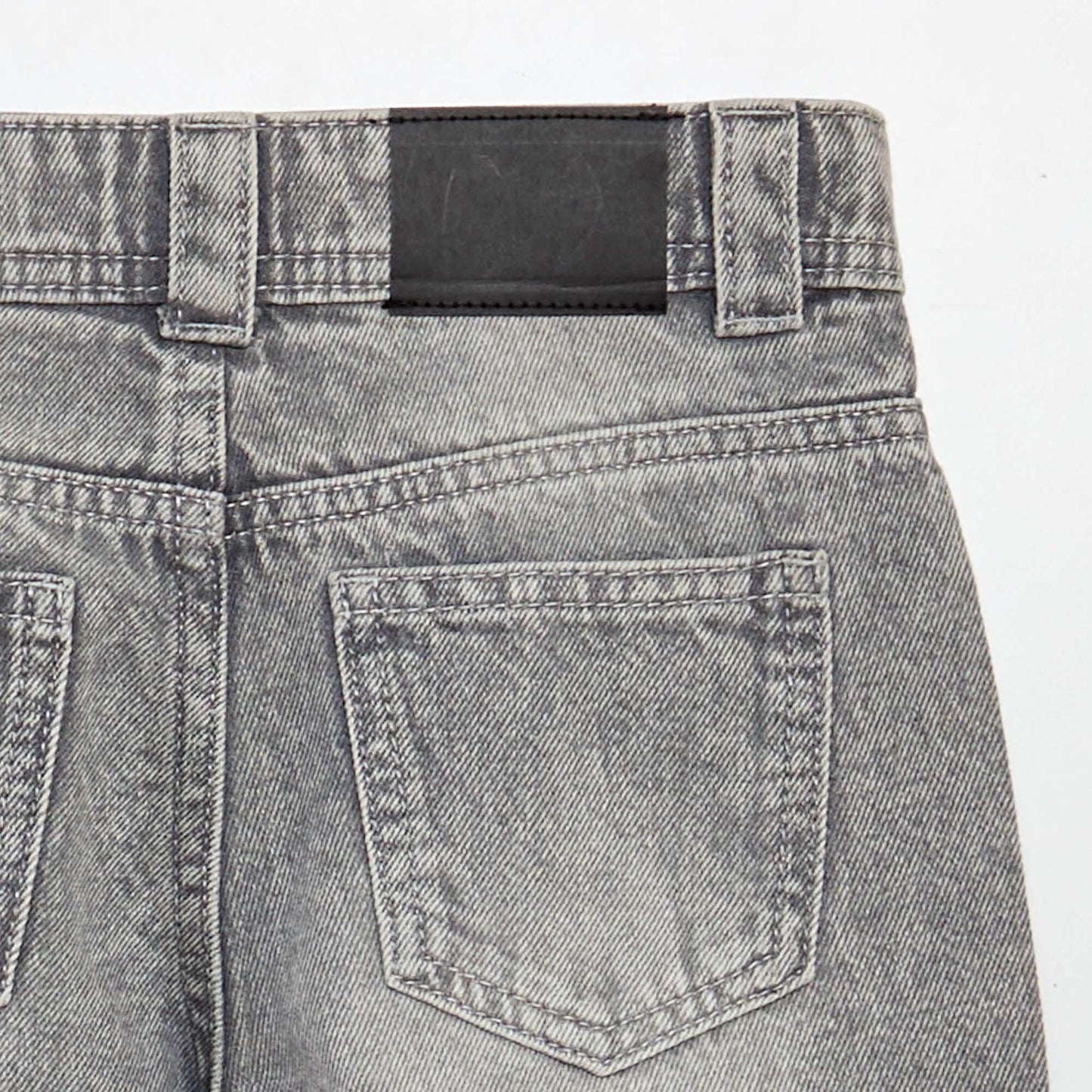 Mom jeans with fancy beads GREY
