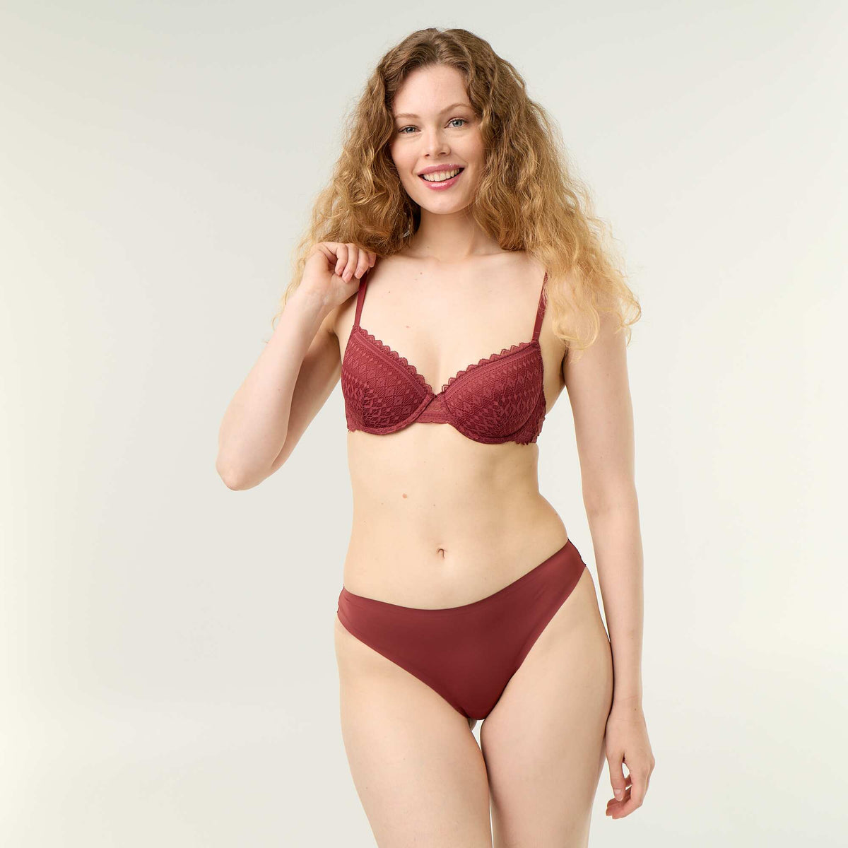 Sutjen Balconette BORDO