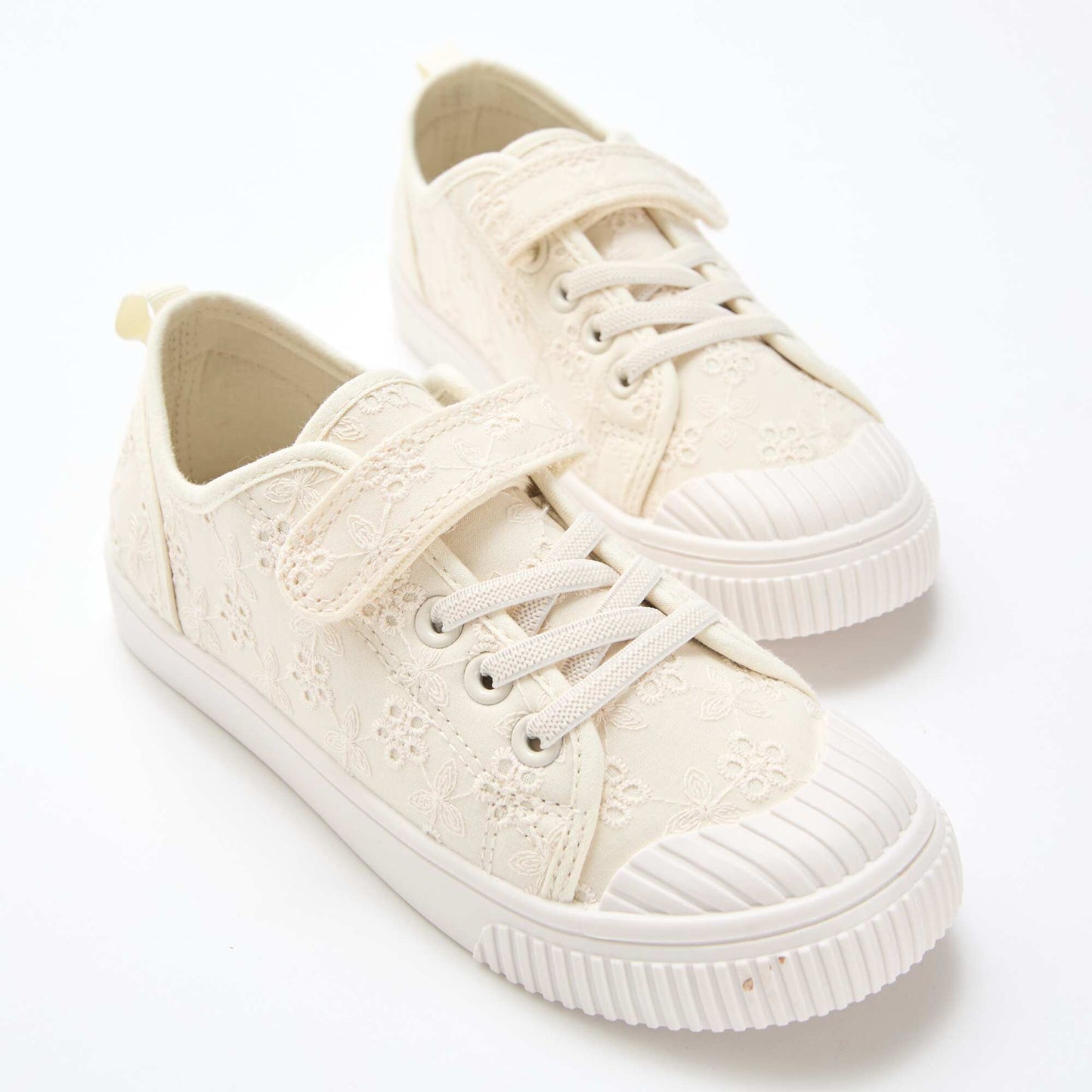 Atlete me lidhëse dhe ngjitëse