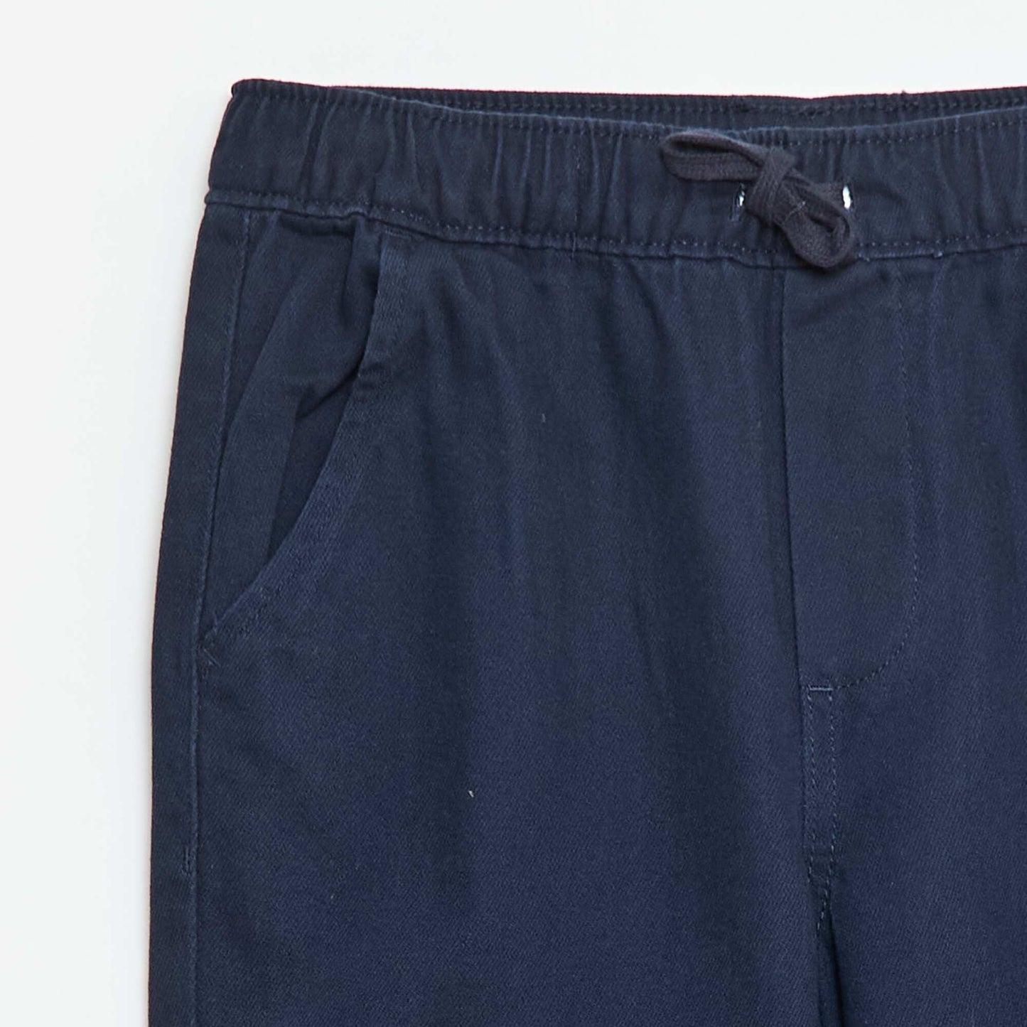 Pantallona pambuku stil 'Jogger'