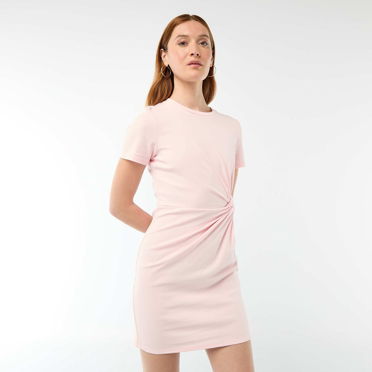 Short T-shirt dress with decorative knot PINK