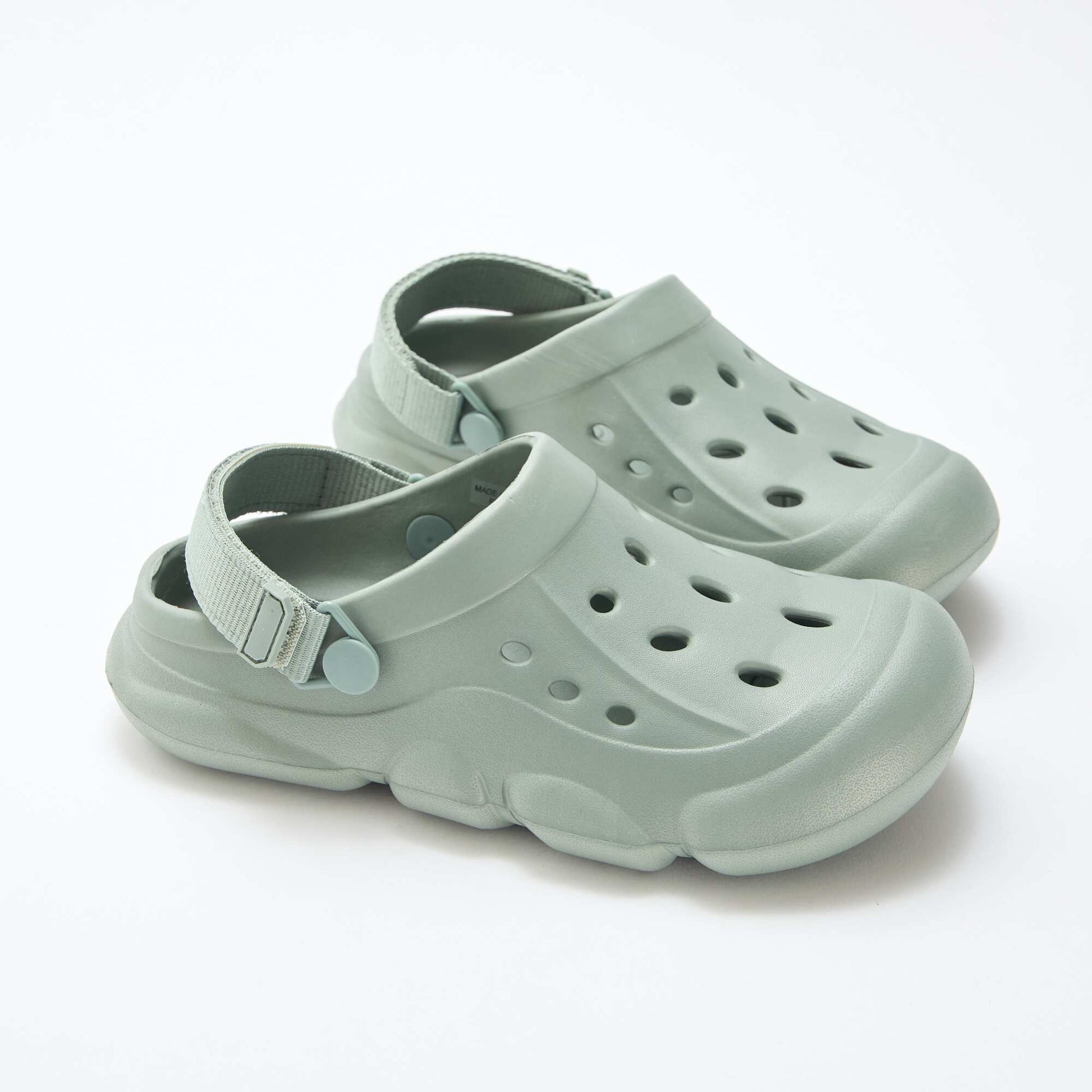 Closed-Toe Beach Mules GREEN