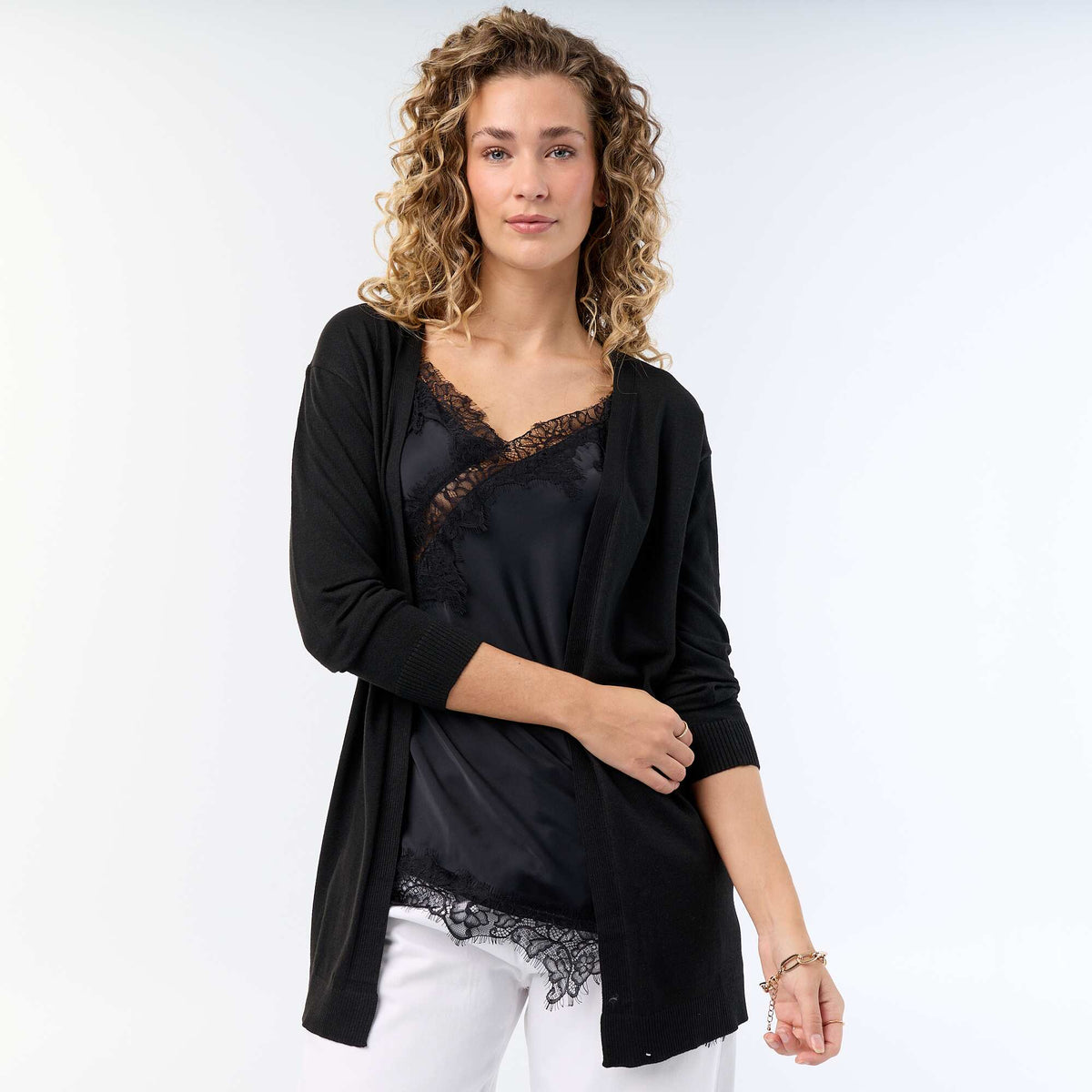 Short Open Fine-Gauge Knit Cardigan BLACK
