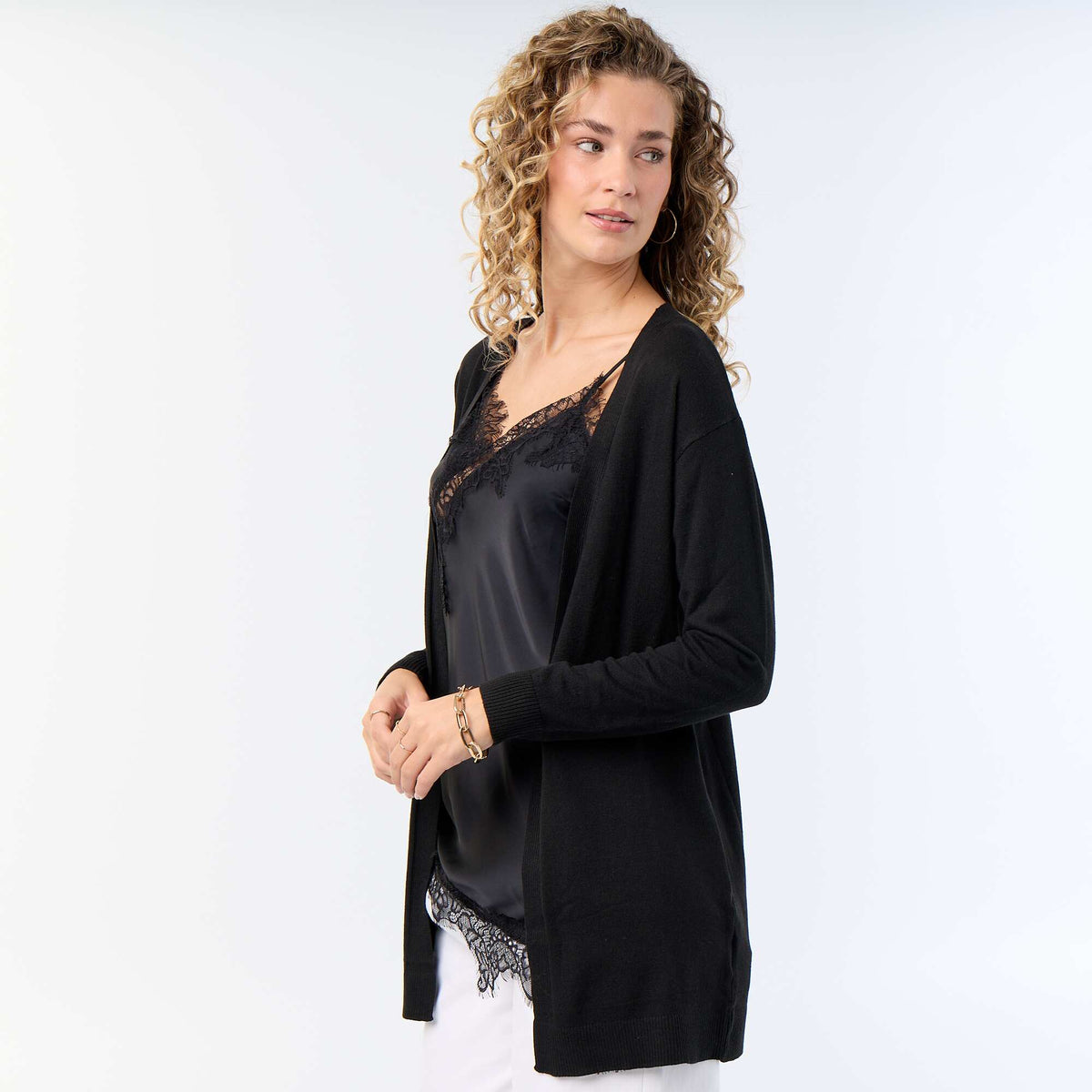 Short Open Fine-Gauge Knit Cardigan BLACK