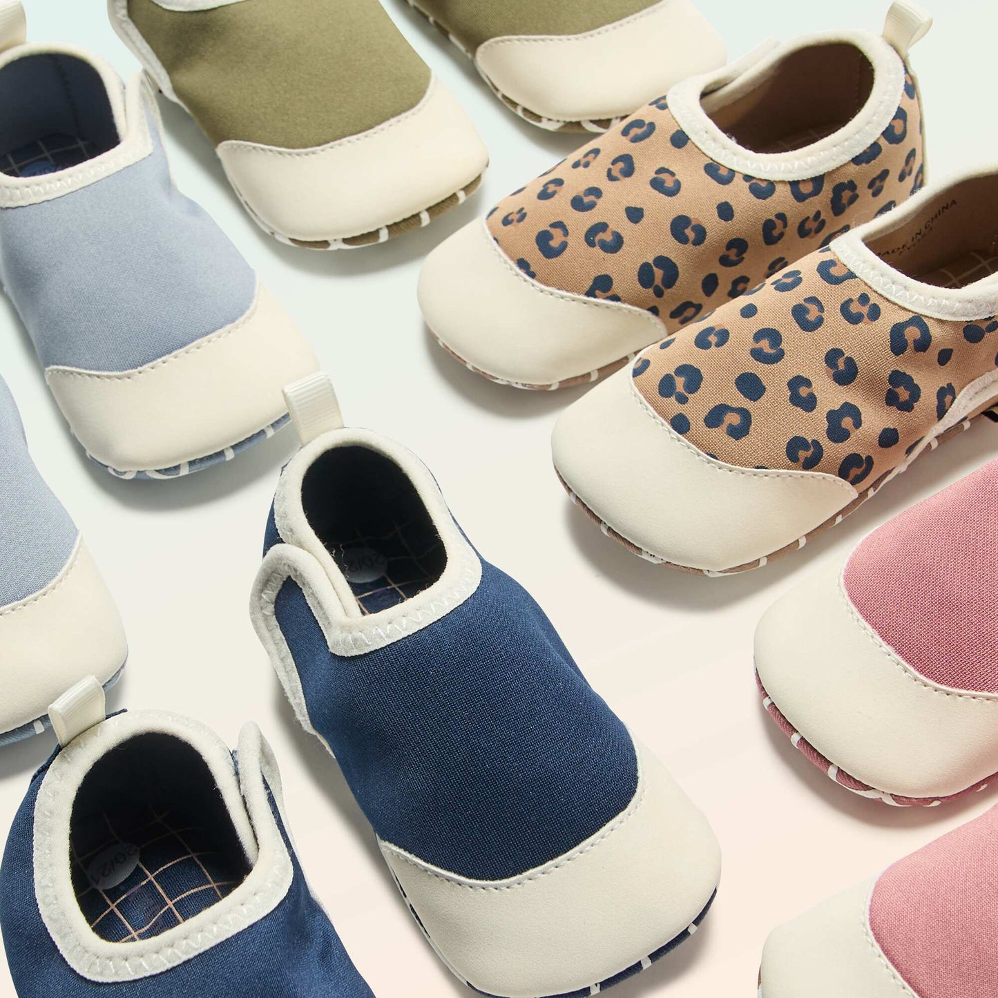 Motor Skills Stage 2 'Crawling' Booties - Kitchoun BLUE