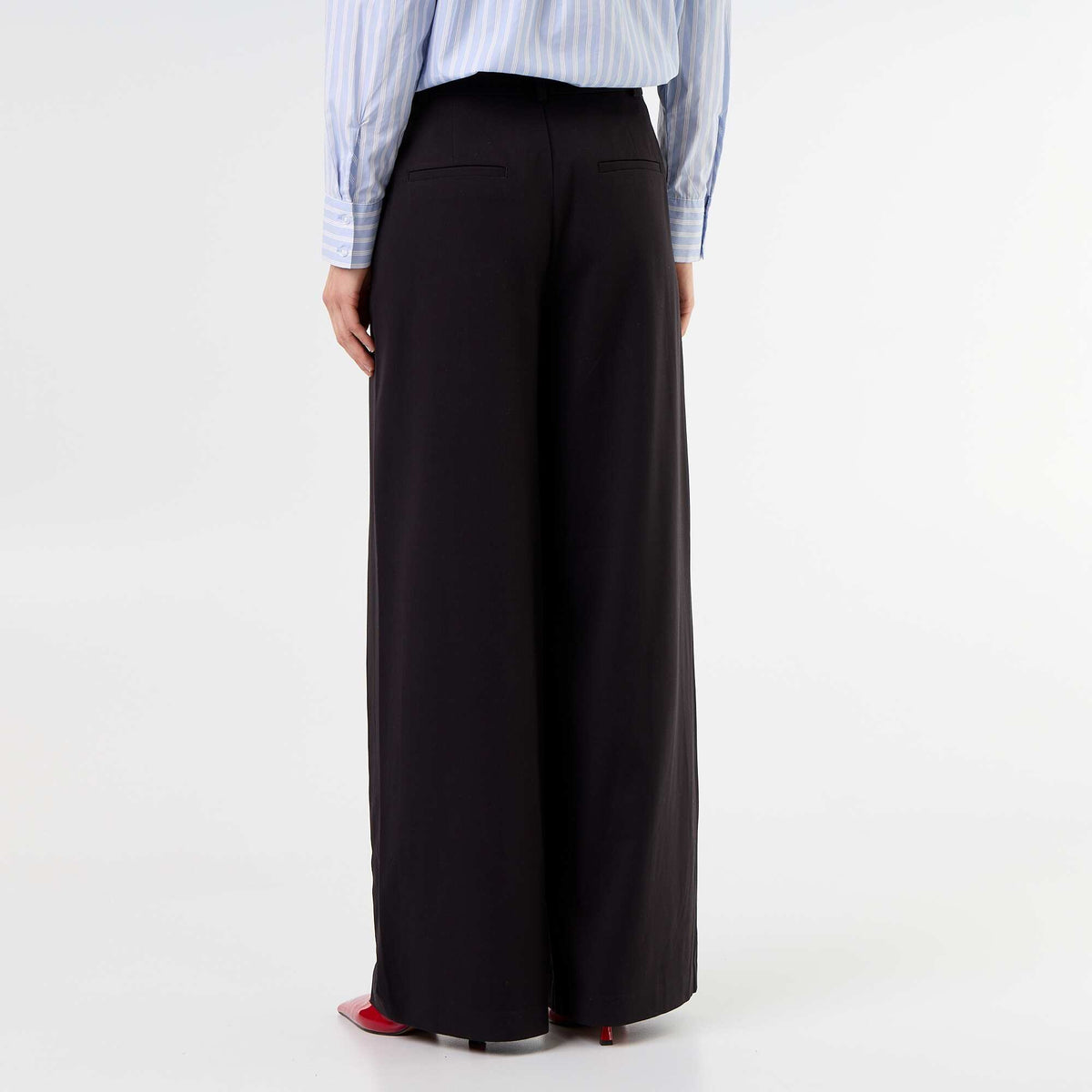 Pleated High-Waisted Wide-Leg Trousers BLACK