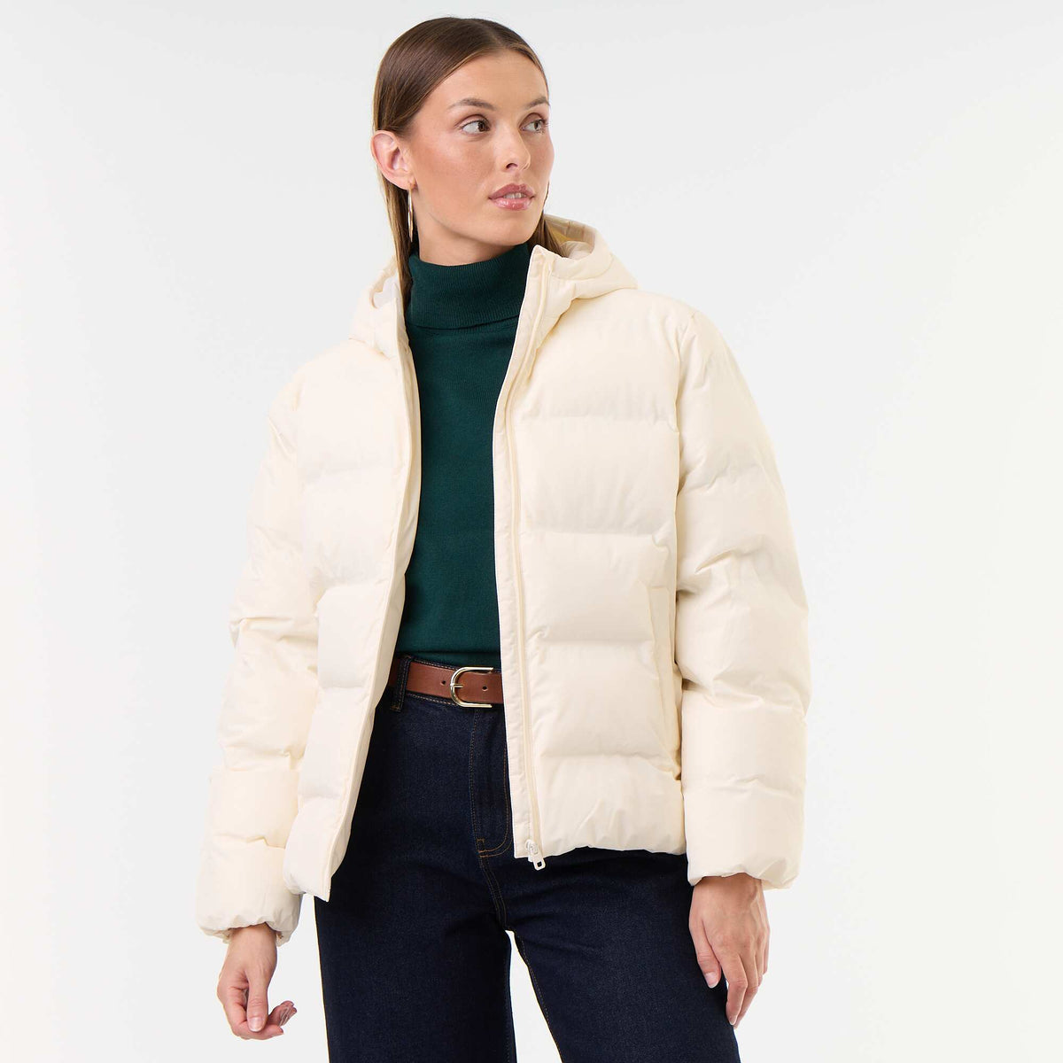 Xhaketë e butë e qëndisur me kapuç, E BARDHË