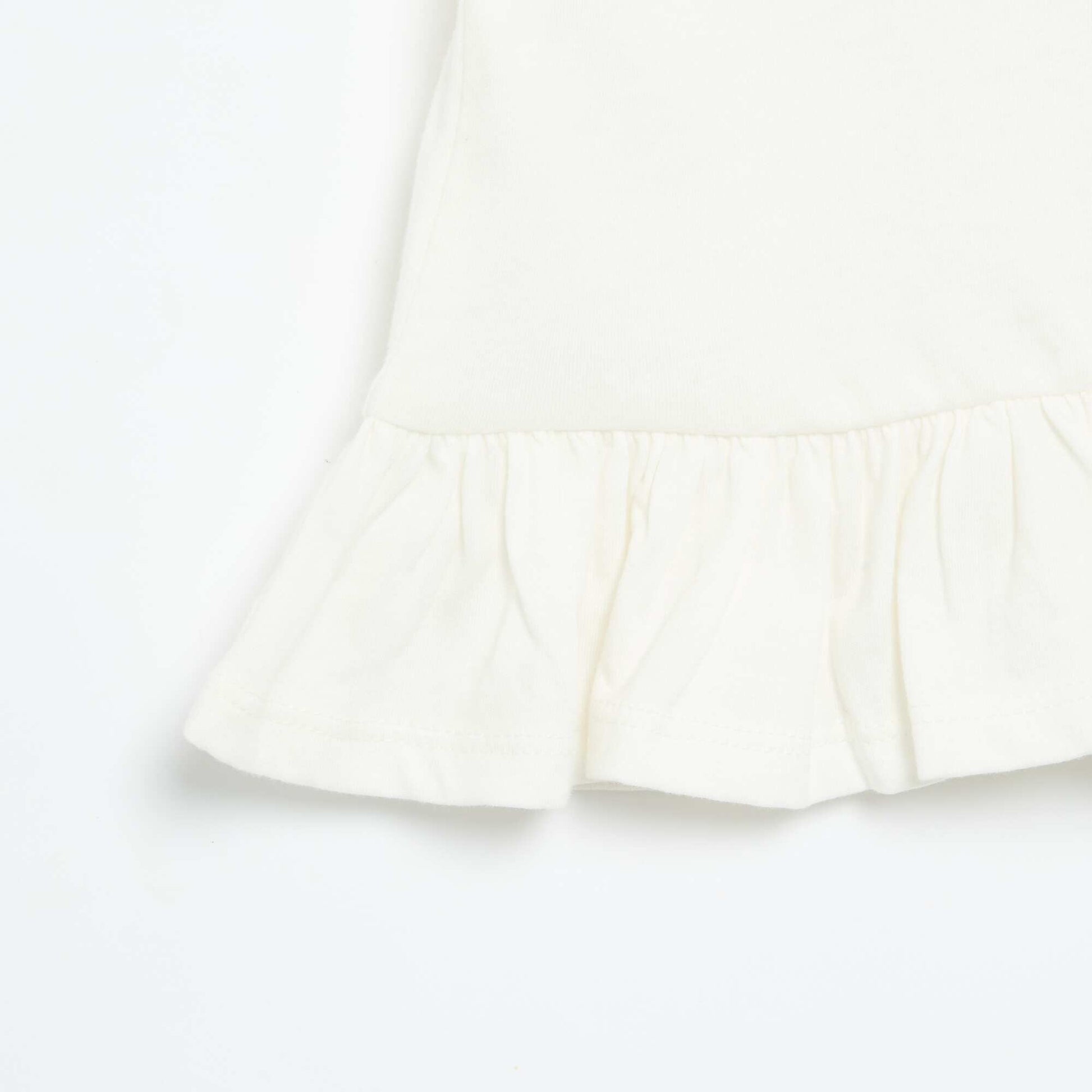 Short-sleeved T-shirt with embroidery and ruffled hem WHITE