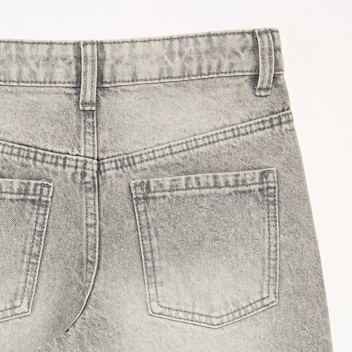 Barrel-cut jeans with fancy studs GREY