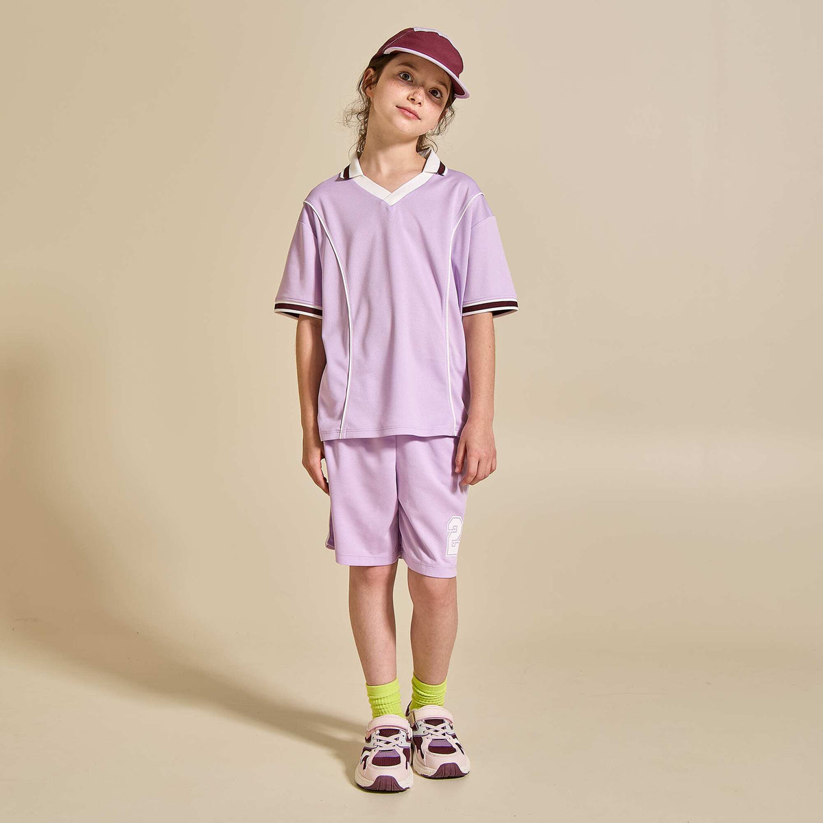 Set sportiv bluze dhe tuta të shkurtra
