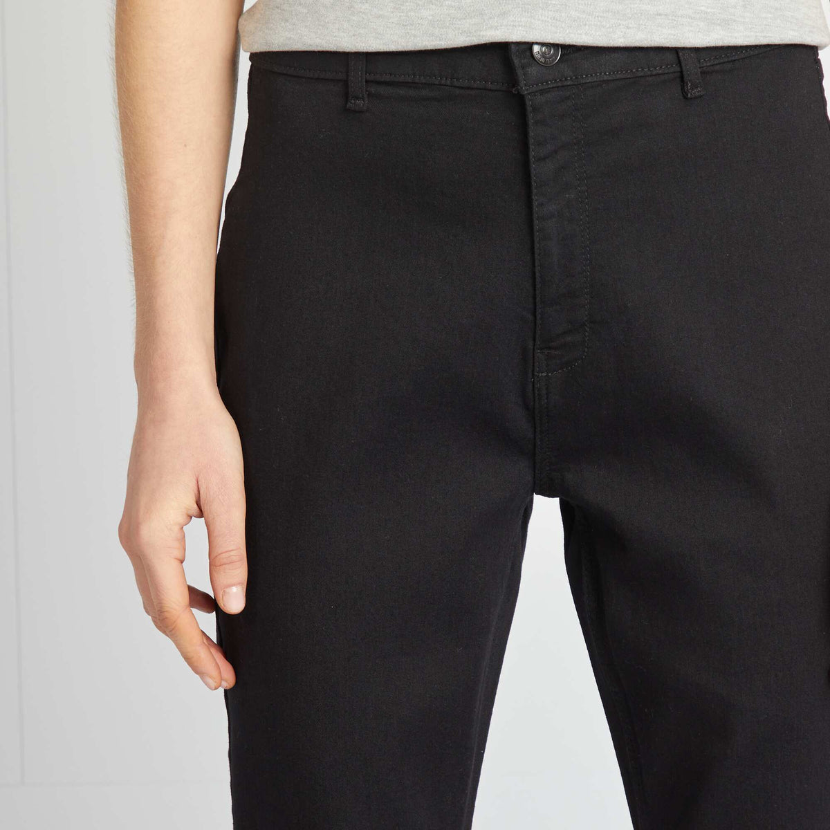 Xhinse skinny fit / prerje shumë e ngushtë ZEZË